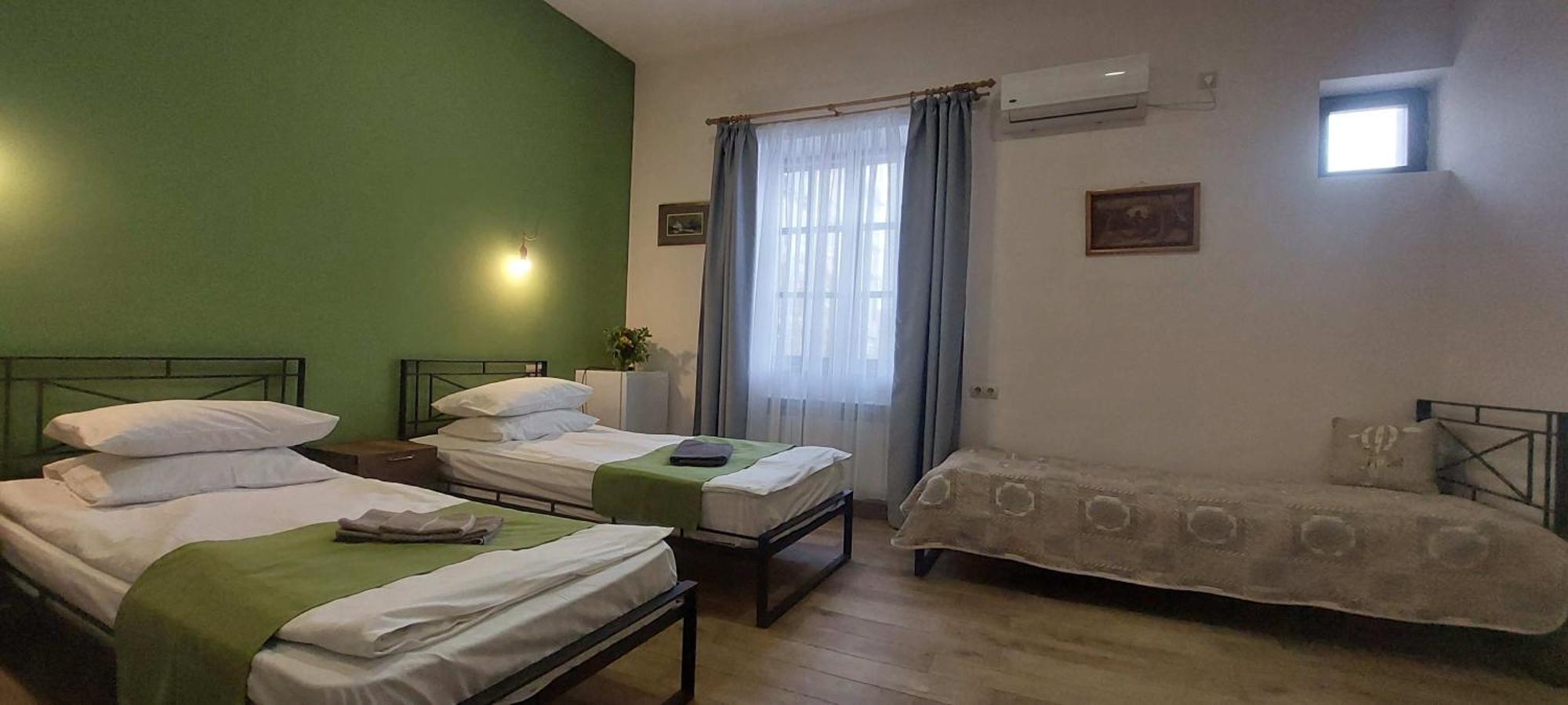 Blur Inn Gallery Yerevan Ngoại thất bức ảnh