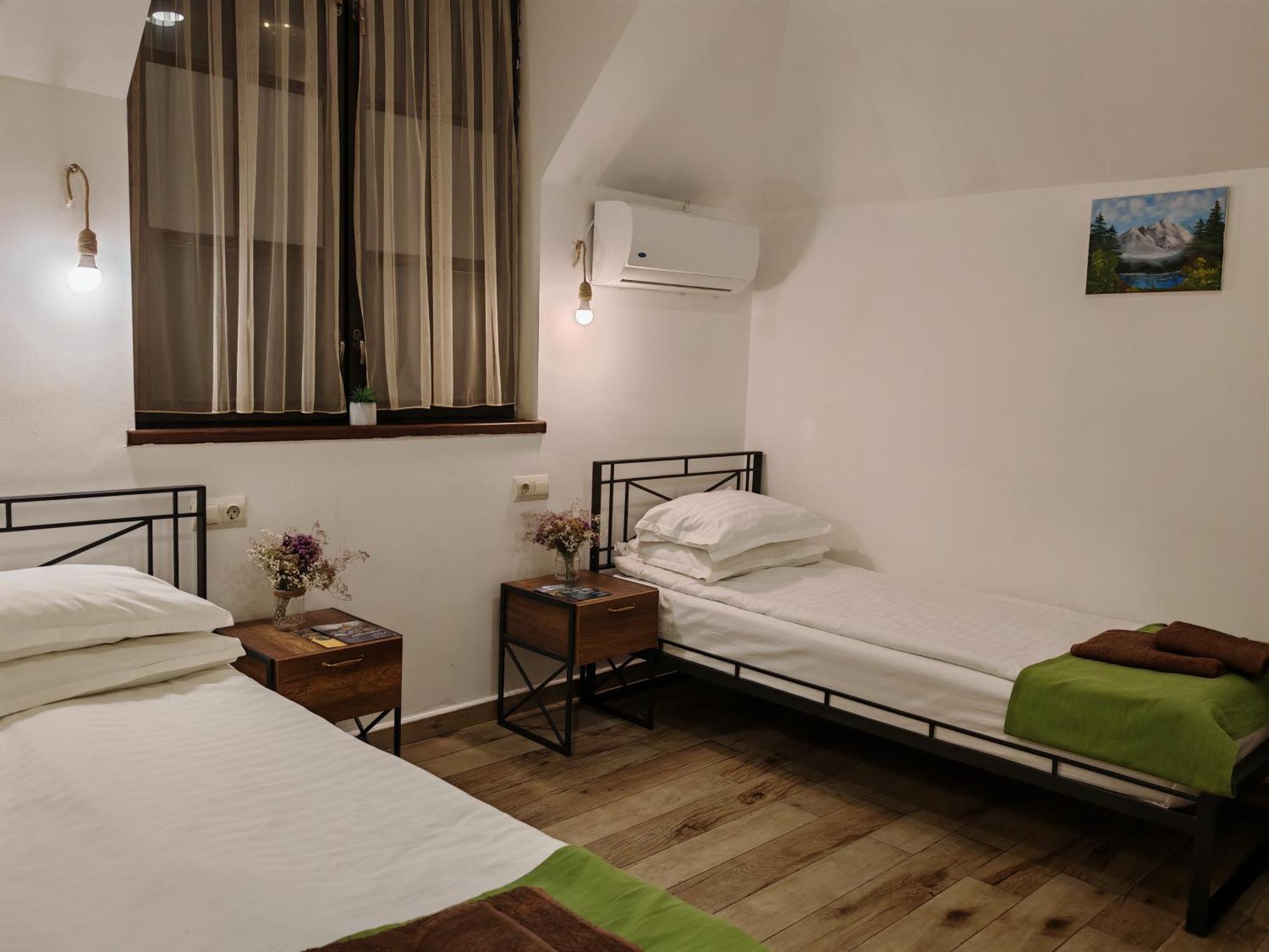 Blur Inn Gallery Yerevan Ngoại thất bức ảnh