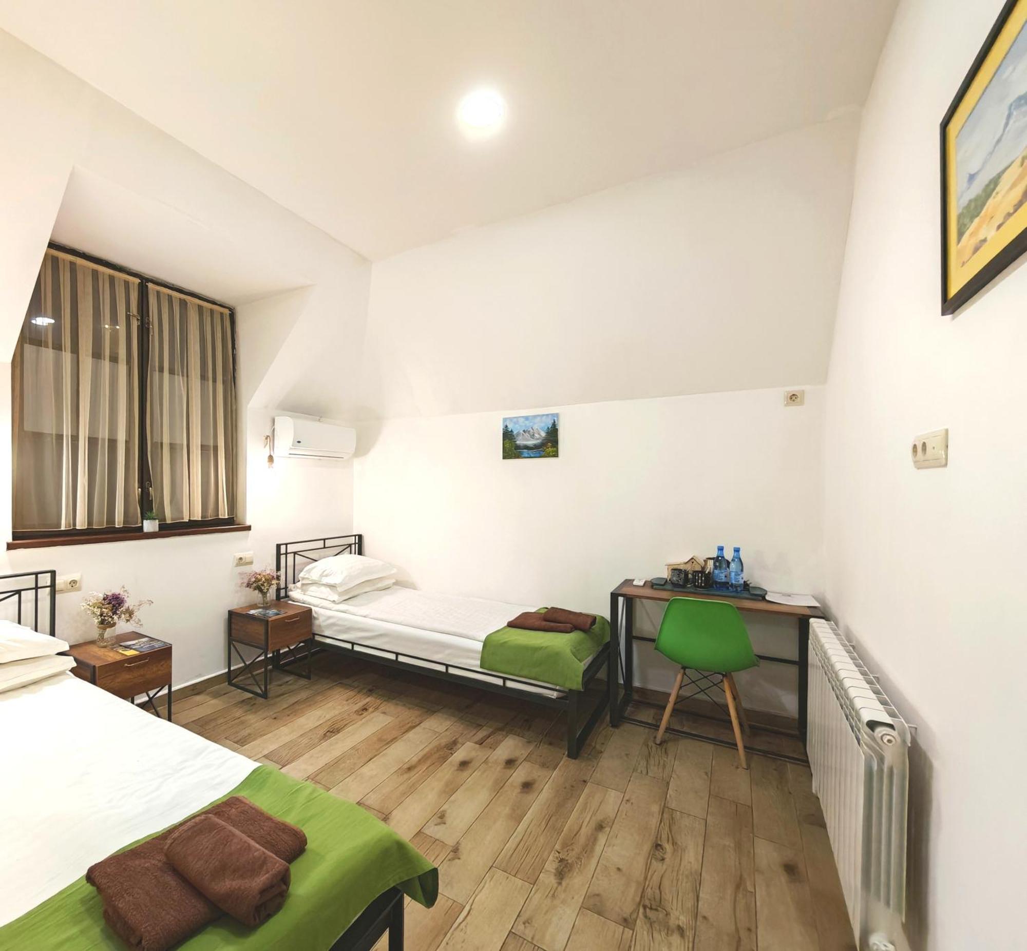 Blur Inn Gallery Yerevan Ngoại thất bức ảnh