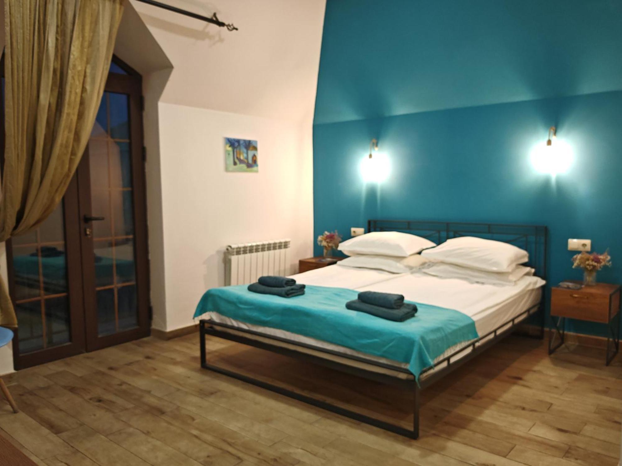 Blur Inn Gallery Yerevan Ngoại thất bức ảnh